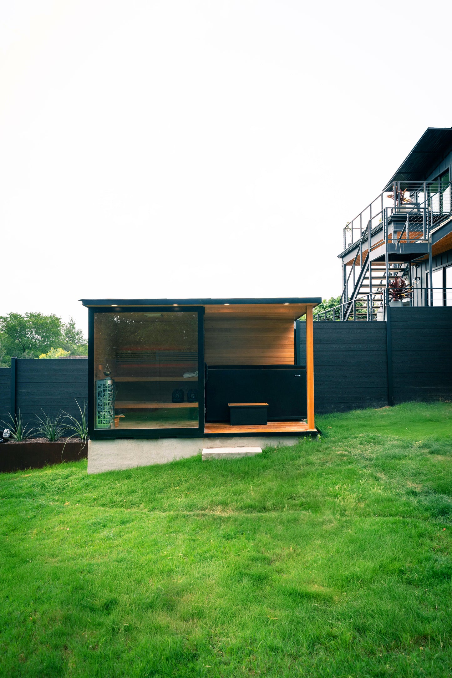 Revive 4 Person Traditional Sauna with Covered Deck product image 7