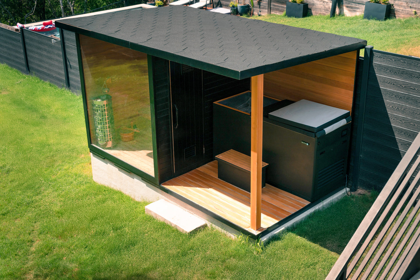 Revive 4 Person Traditional Sauna with Covered Deck product image 8